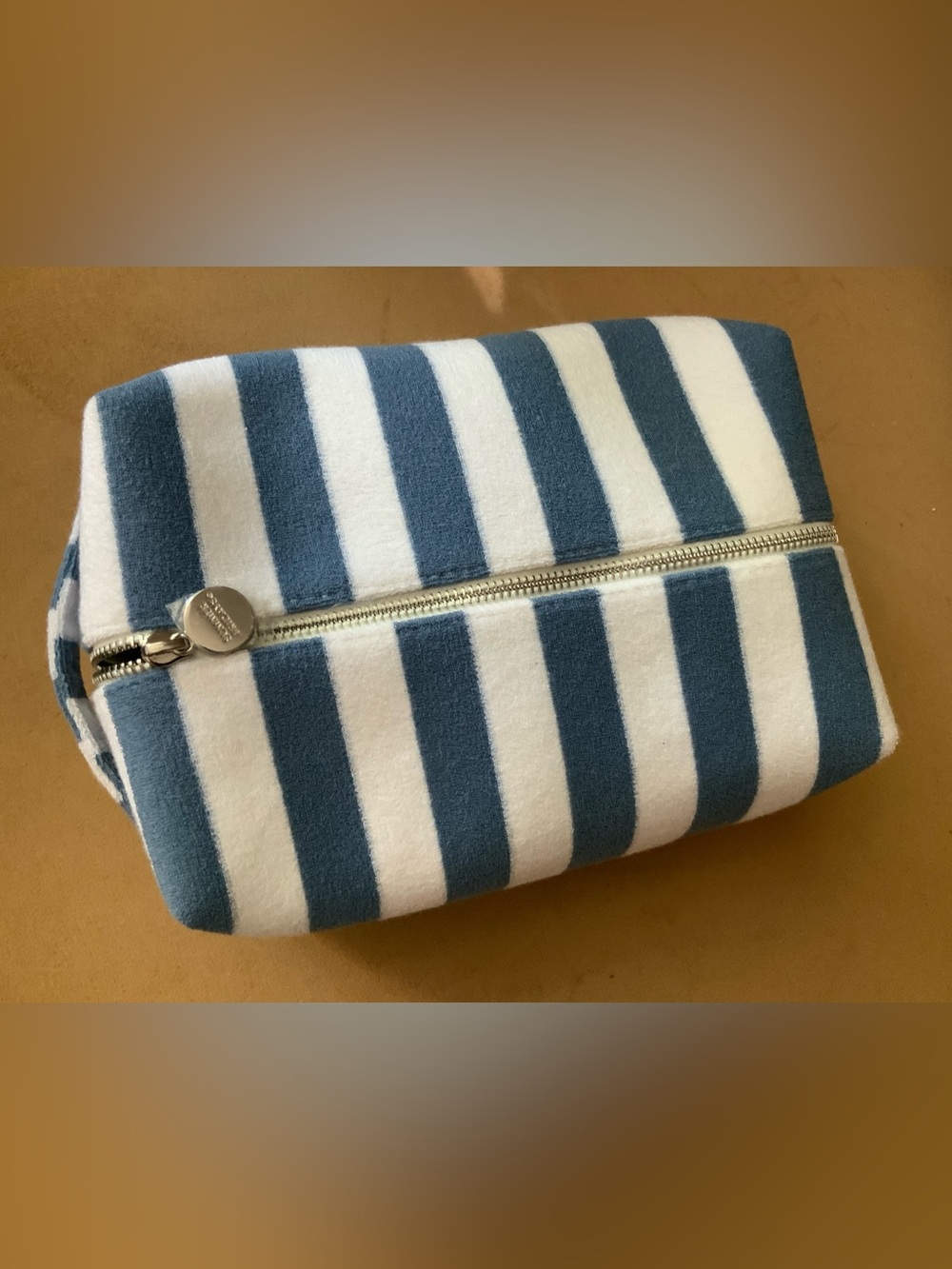 Summer Fridays makeup travel pouch new - Picture 2 of 6